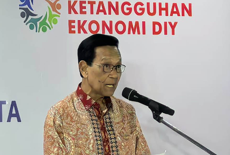 Gubernur diy catrawarta
