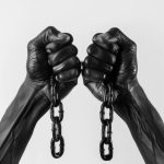 Setiap tanggal 25 maret dunia memperingati international day of remembrance of the victims of slavery and the transatlantic slave trade sebagai momentum mengenang jutaan korban dalam tragedi perdagangan budak transatlantik