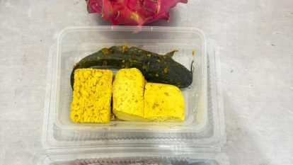 Pemerintah melalui Badan Gizi Nasional (BGN) memutuskan menghentikan sementara program Makan Bergizi Gratis (MBG) selama periode libur Lebaran 2026. Kebijakan ini diklaim mampu menghemat anggaran negara hingga Rp5 triliun. Sumber: detik.com