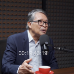 Nasir tamara bercerita tentang pengalamannya membersamai khomeini ketika pengasingan di paris dalam channel youtube hilmi yahya