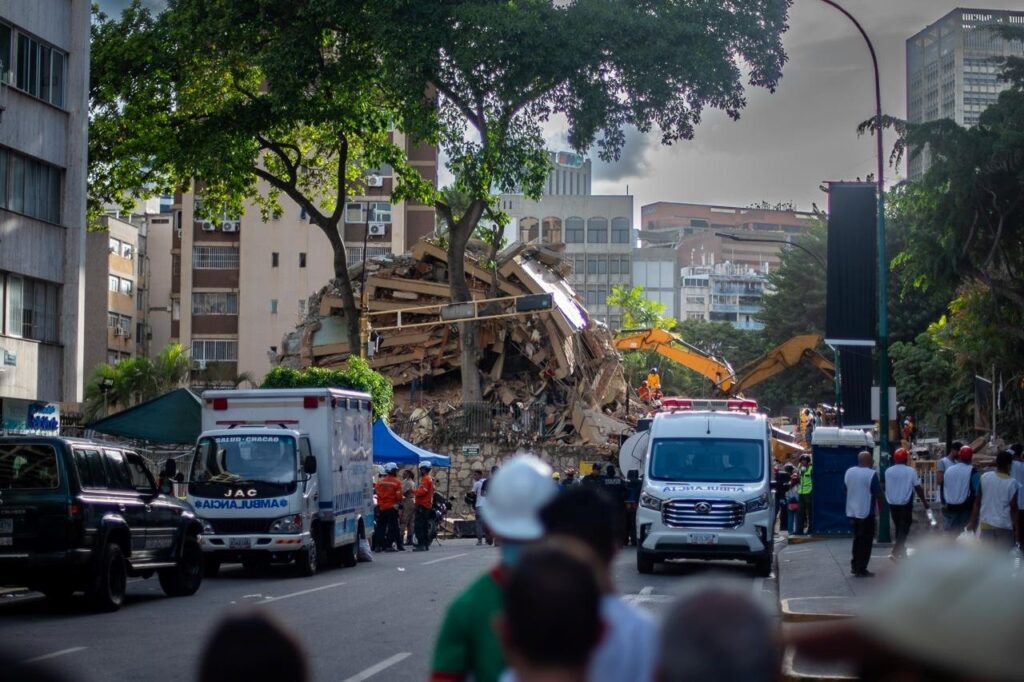 Otoritas venezuela pada senin 2962026 waktu setempat mengonfirmasi jumlah korban tewas gempa venezuela mencapai 1 719 orang