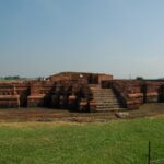 Arkeolog kembali menemukan runtuhan candi baru di kawasan situs batujaya karawang jawa barat
