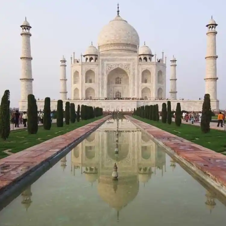Peran masyarakat selama ini menjaga dan menghidupkan warisan di situs budaya taj mahal dilibatkan
