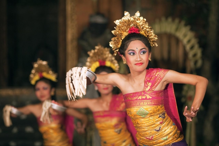 Taripendet catrawarta I wayan westa westa optimistis spirit kebudayaan bali belum mati