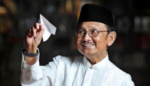 Saat B.J. Habibie Memilih Rakyat