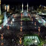 Prosesi pemakaman pemimpin revolusi islam iran ayatollah seyyed ali khamenei yang gugur bersama sejumlah anggota keluarganya berakhir di kota mashhad iran kamis 972026 malam waktu setempat