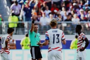 Diwarnai Kartu Merah, Amerika Serikat Kalahkan Bosnia Herzegovina