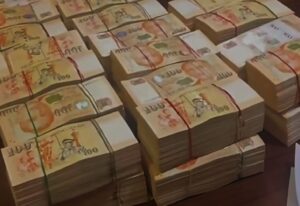 Tumpukan Uang Dolar AS dan Singapura di Kafe de’Clan, Jampidsus Sering Mampir ke Sana