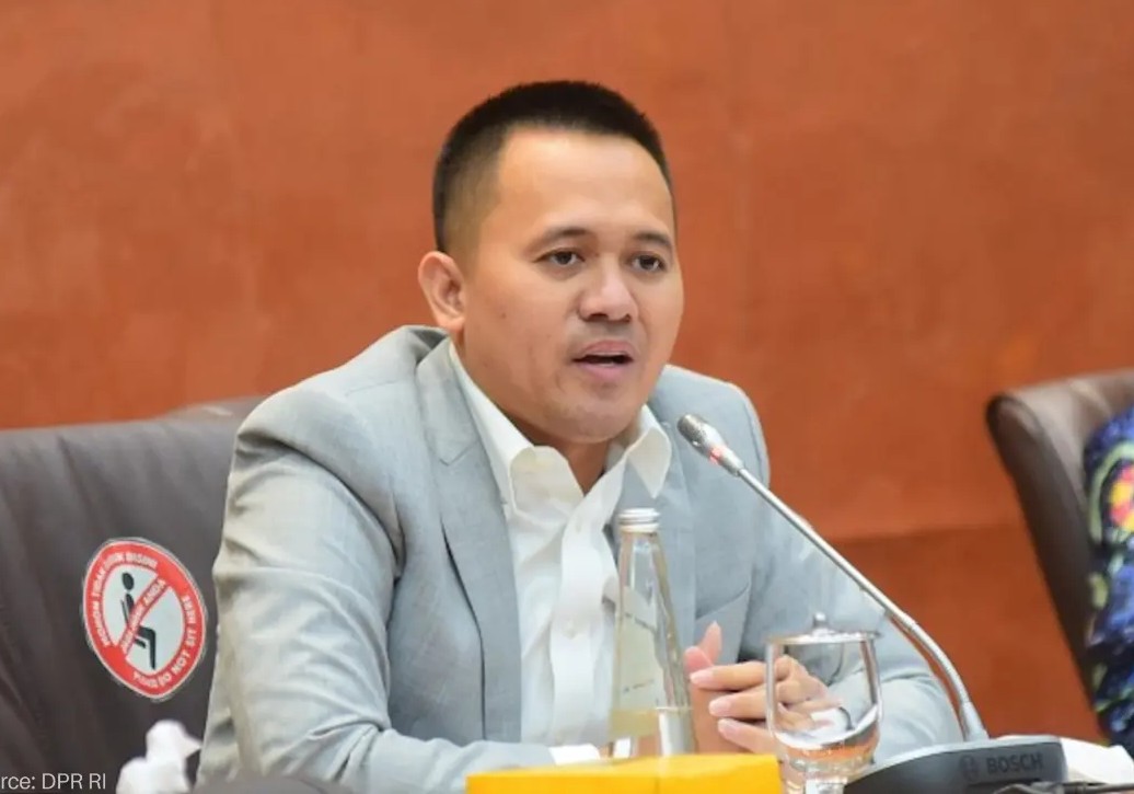 Anggota komisi vi dpr mufti anam yang membongkar dugaan mark up pengadaan kipas angin senilai rp1 juta untuk program kdmp catrawarta Anggota komisi vi dpr mufti anam yang membongkar dugaan mark up pengadaan kipas angin senilai rp1 juta untuk program kdmp