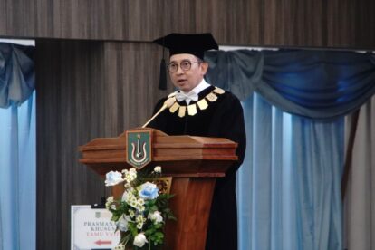 Universitas Nasional (Unas) Jakarta menganugerahkan gelar Profesor Kehormatan di bidang politik dan kebudayaan kepada Menteri Kebudayaan Fadli Zon pada 11 Februari 2026.