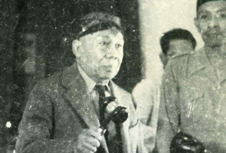 Radjiman wedyodiningrat membuka sidang pleno knip ke v di gedung rakyat indonesia di malang jawa timur tahun 1947 catrawarta Radjiman wedyodiningrat membuka sidang pleno knip ke v di gedung rakyat indonesia di malang jawa timur tahun 1947