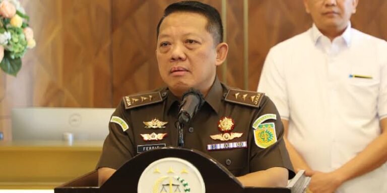 Eks Jaksa Agung Muda Pidana Khusus (Jampidsus), Febrie Adriansyah yang kini tengah disorot perkara korupsi batubara PLN.
