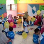 Pemerintah mulai mengimplementasikan kebijakan wajib belajar 13 tahun yang dimulai dari jenjang pendidikan anak usia dini paud