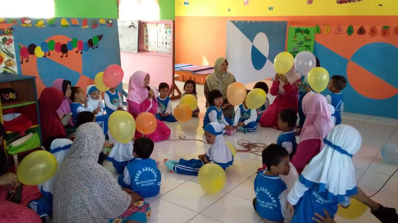 Kreatifitasharipertamamasukpaud catrawarta Pemerintah mulai mengimplementasikan kebijakan wajib belajar 13 tahun yang dimulai dari jenjang pendidikan anak usia dini paud