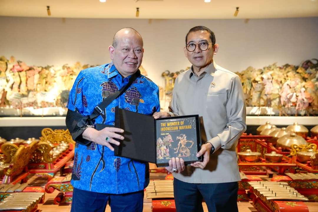 Menteri kebudayaan dorong kolaborasi pelestarian aksara kawi melalui penguatan ekosistem digital 1 catrawarta Kemenbud berencana mengusulkan aksara kawi sebagai warisan budaya dunia ke unesco