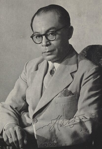 Wakil Presiden pertama RI, Mohammad Hatta, sejak awal telah memiliki gagasan untuk membangun perekonomian Indonesia dengan basis koperasi