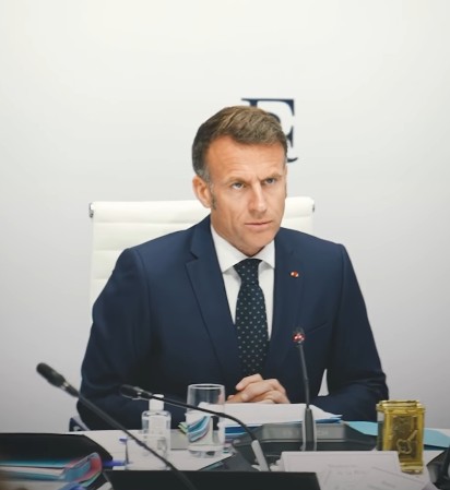 Presiden Prancis Emmanuel Macron saat berbicara soal pengumuman gencatan senjata.
