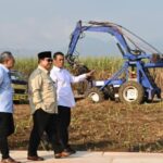 Presiden prabowo subianto saat menghadiri panen raya serentak tni di lanud abdulrachman saleh malang jawa timur jumat 177